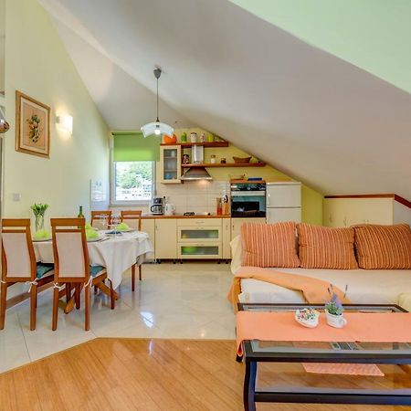 Apartament Natali Omiš Zewnętrze zdjęcie