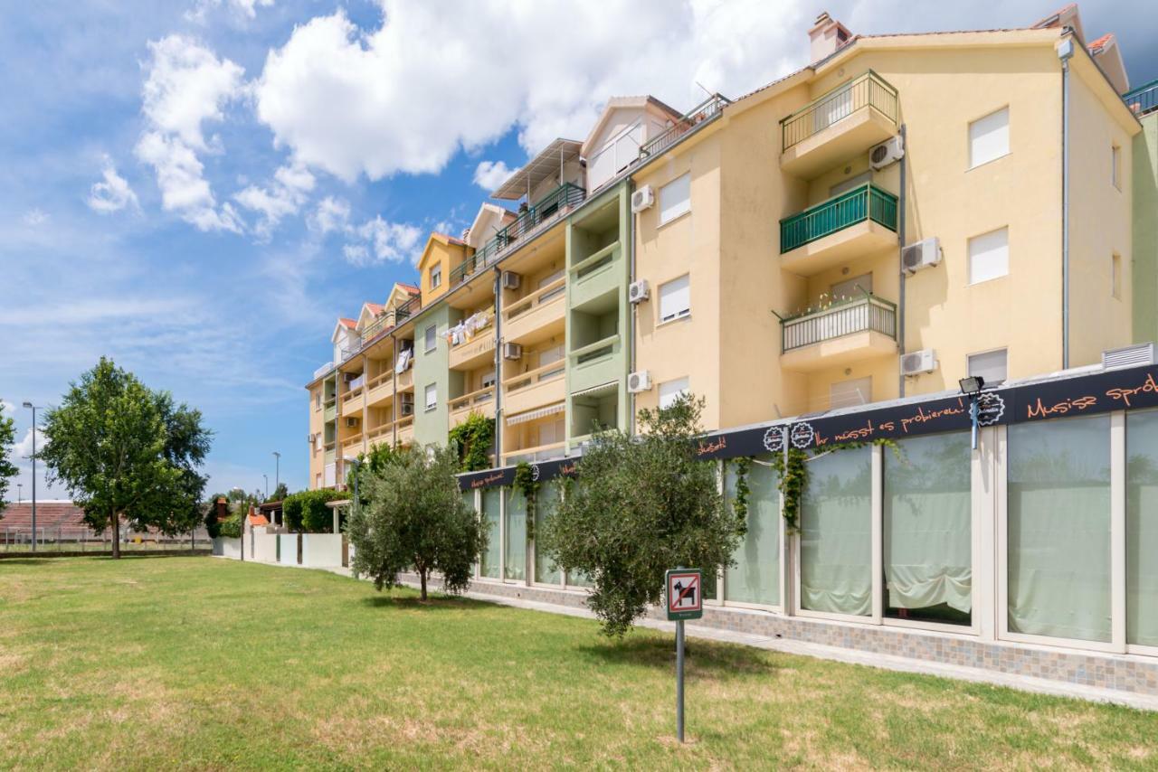 Apartament Natali Omiš Zewnętrze zdjęcie